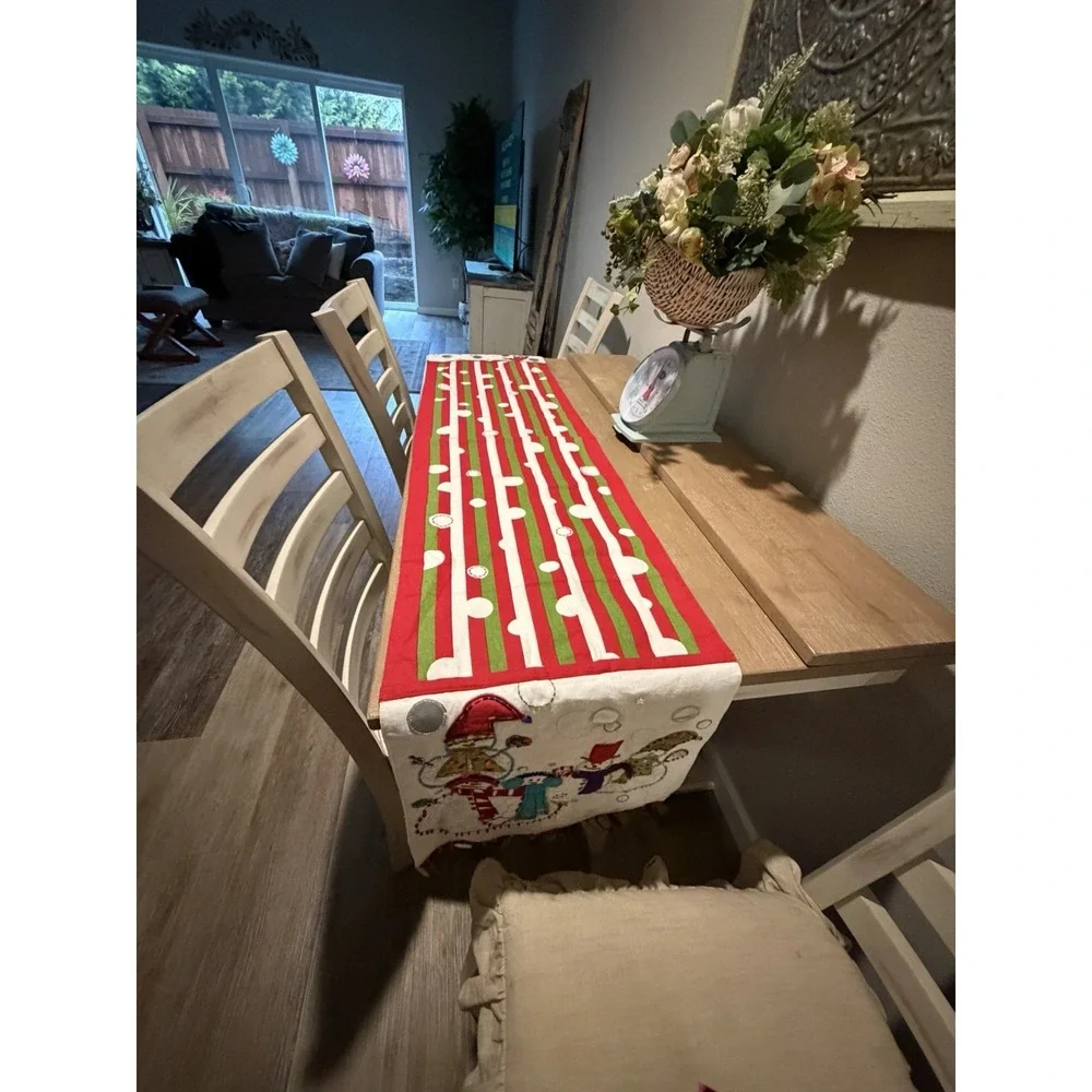 Pier 1 Embroidered Beaded  Christmas Table Runner~Whimsical Snowman Sequins~72